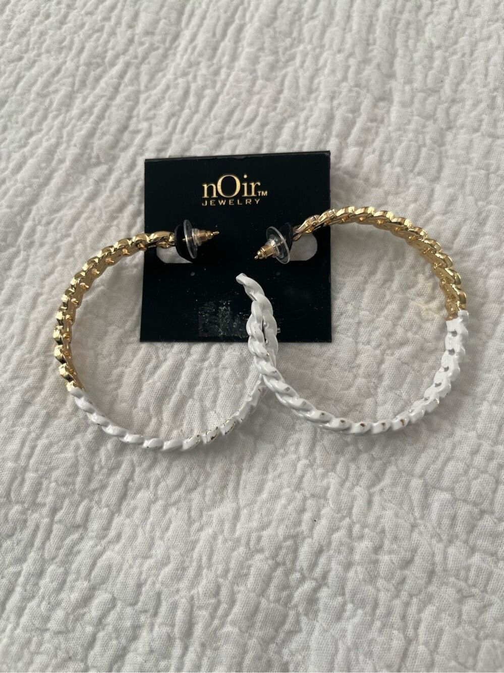 NWT Gold and White Chain Hoop Earrings